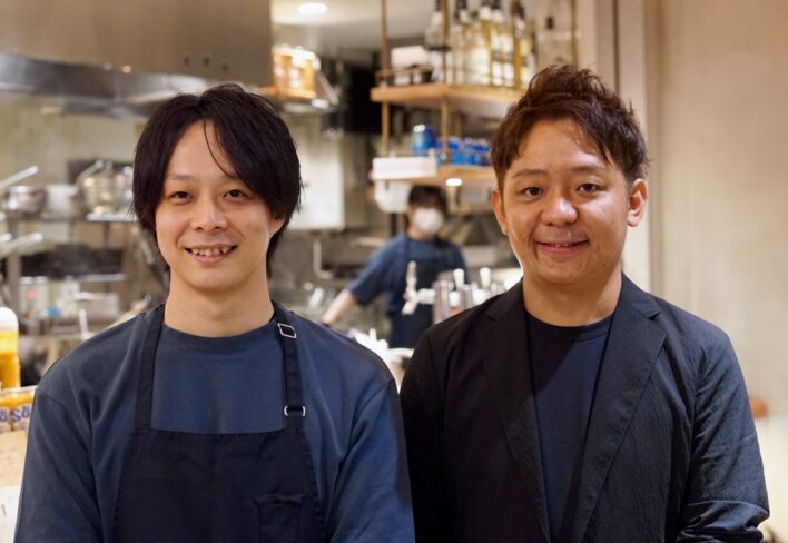 株式会社イタリアン イノベーション クッチーナ 代表取締役 青木秀一さんとTOKYOMEAT 酒場ハラカド店店長 伊東秀さん